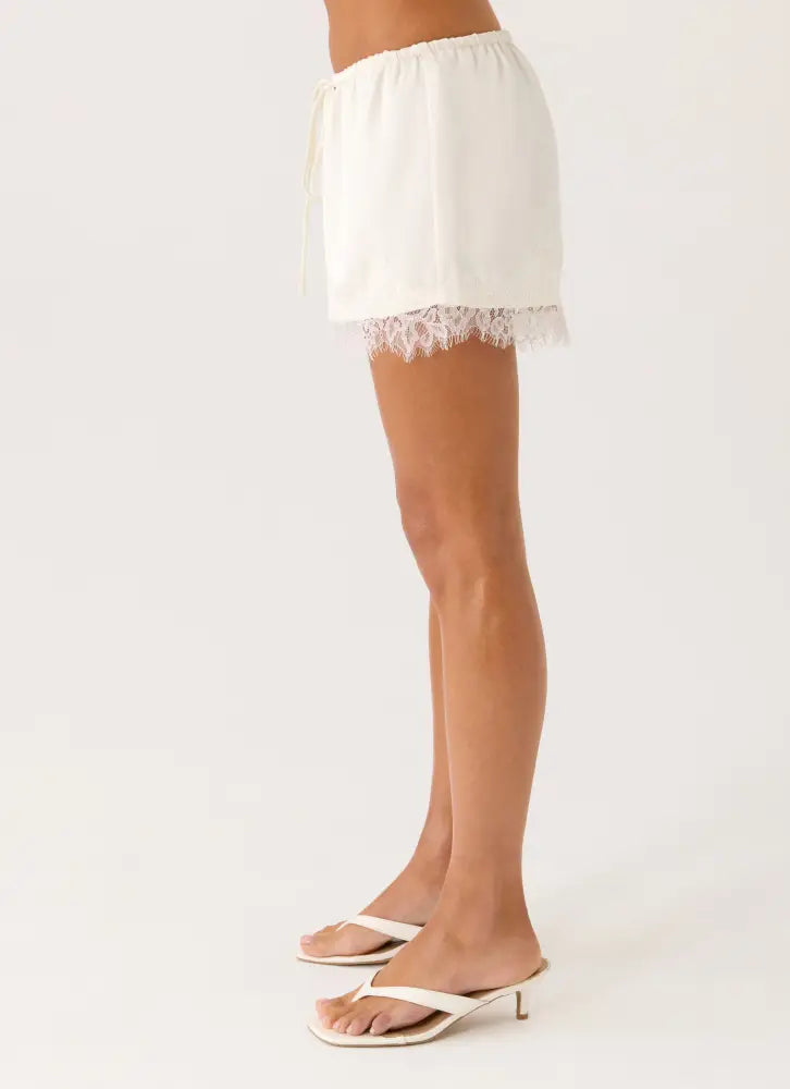 Tarina Lace Trim Mini Shorts - Ivory